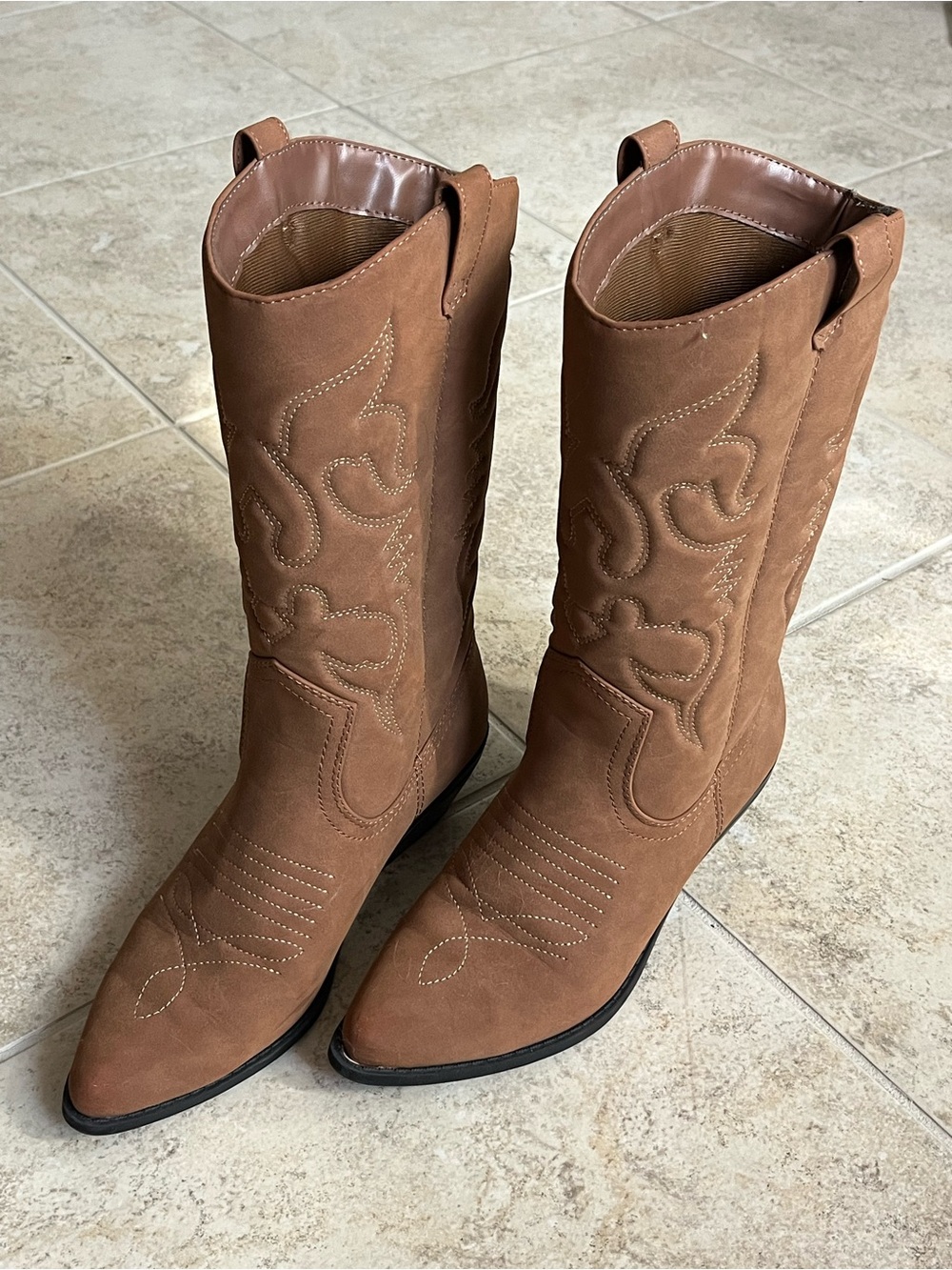 Women's Brown Western Cowboy Boots - Classic Stitch Detail